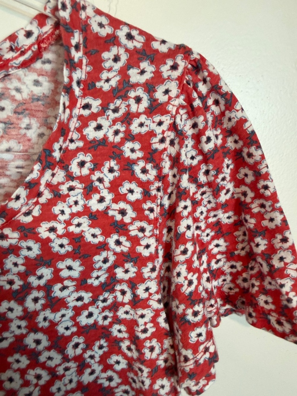 Lucky Brand Red Floral Tee Soft Cotton Modal Short Sleeve Top Size S - Picture 6 of 10